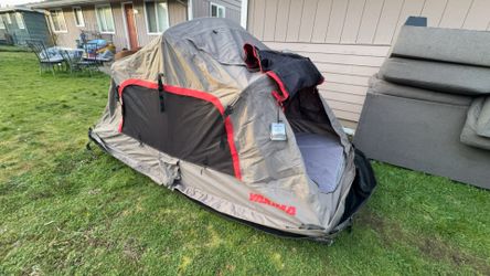 Yakima Skyrise HD Rooftop Tent