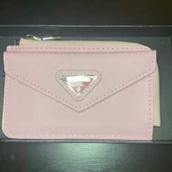 Brand new Pink wallet no damage perfect conditions with box included