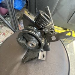 Motor Mount. Scion 