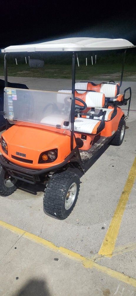 EZ GO GOLF CART