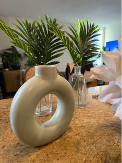 Home goods and decor