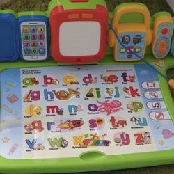 VTech Touch and Learn Activity Amazing Desk Multi-Colour