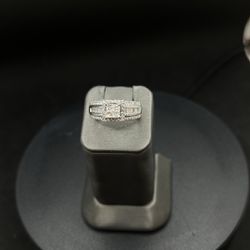 14KW 1CTW Quad Diamond Ring 