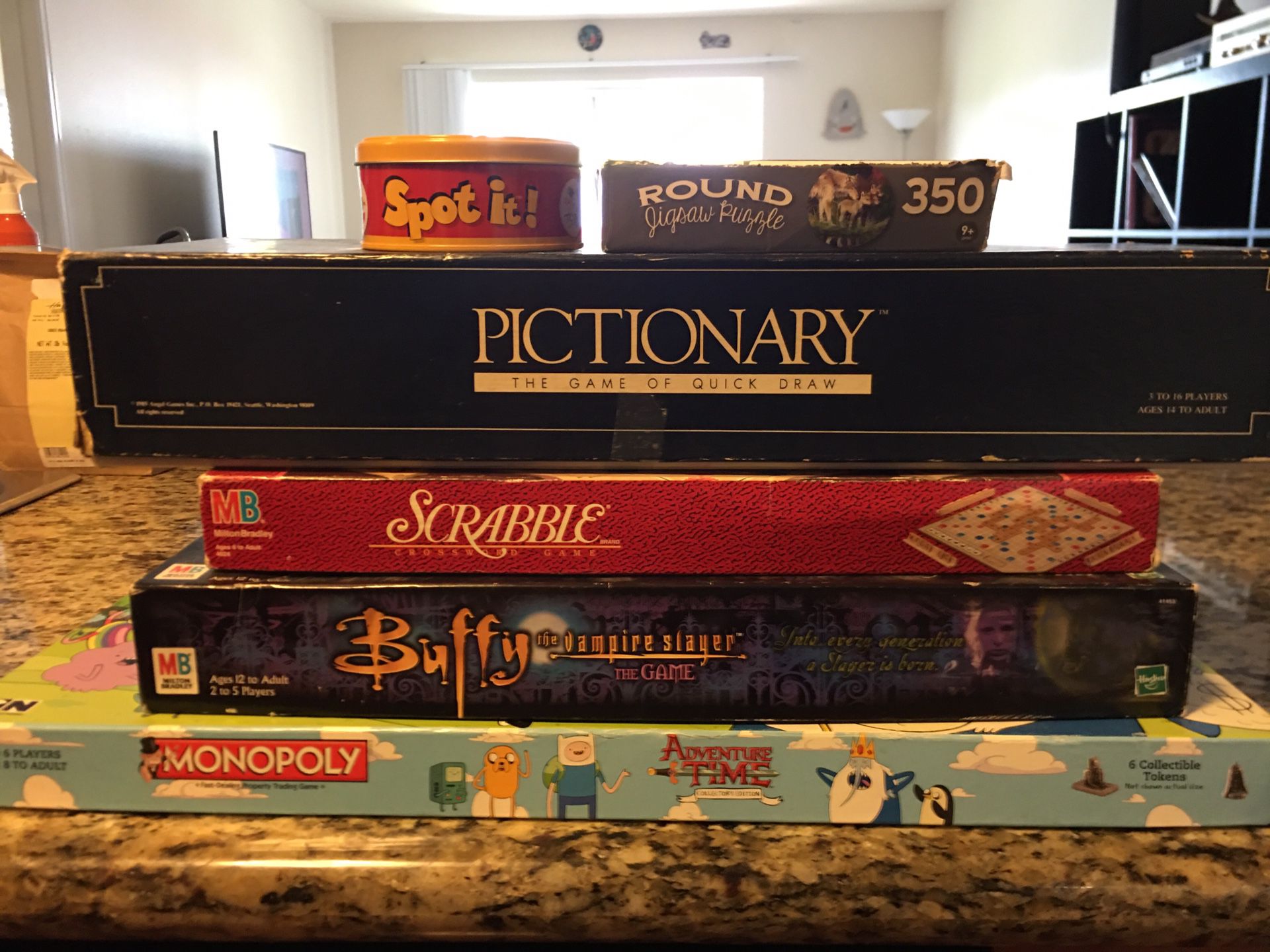 assorted games and puzzle