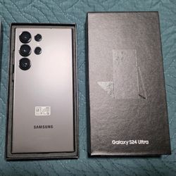 Samsung S24 ULTRA (UNLOCKED)