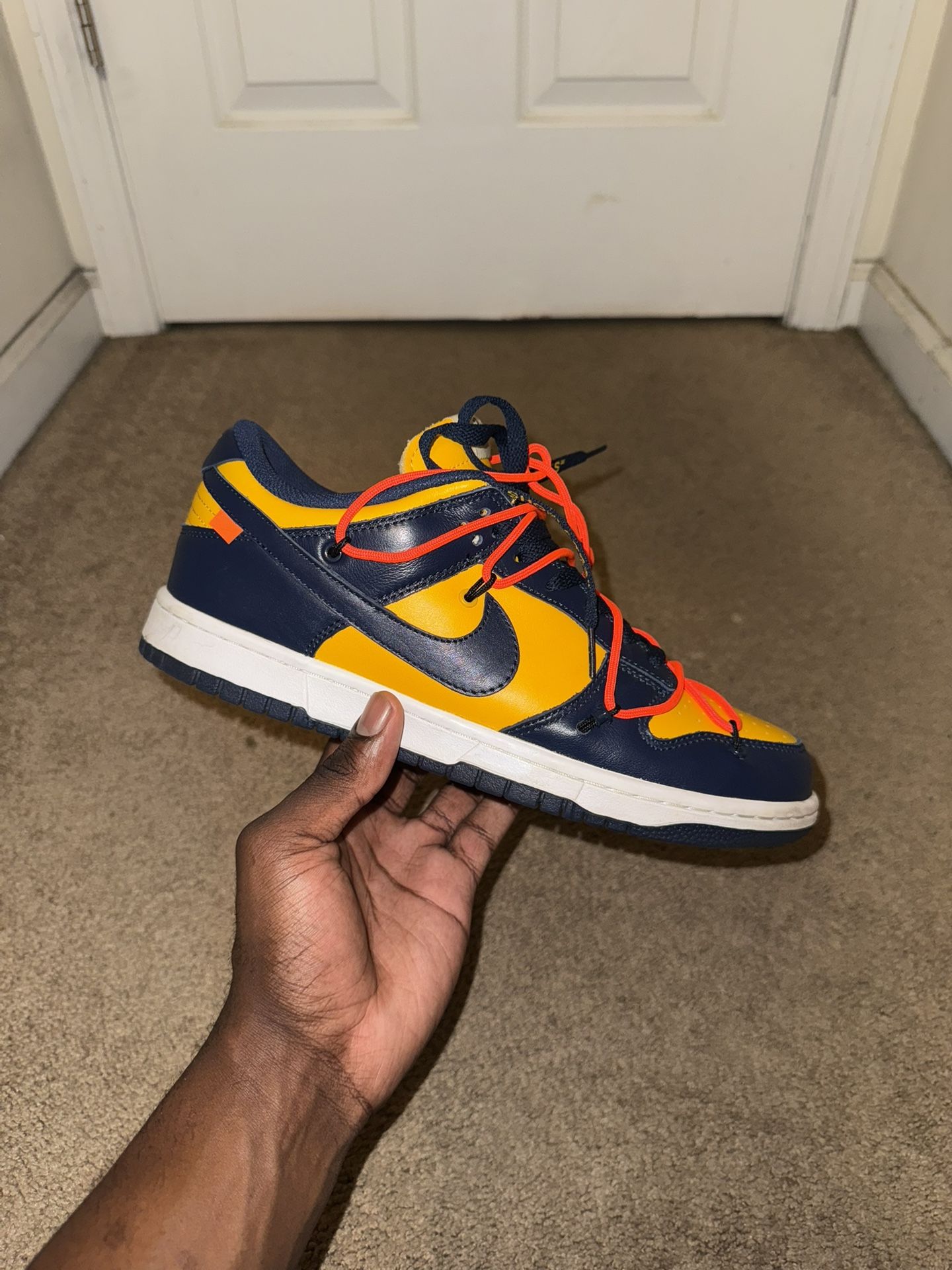 Nike Off White Dunk University Gold Size 10 $250‼️