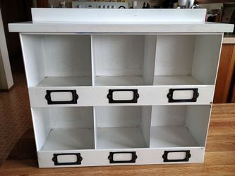 Metal 6 Bin Display/ Organizer