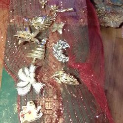Vintage Christmas Pins 