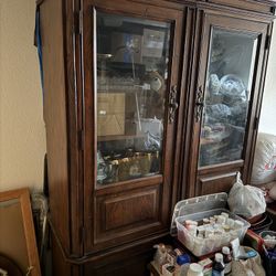 China Cabinet Solid Wood