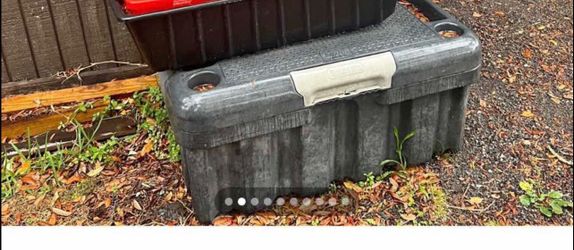 Rubbermaid Smart Bin Storage box truck trailer garage 40”x23”x18”H 50 gallon locking slide out drawer $55
