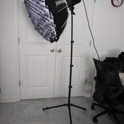 NEEWER CB60B 70W LED Video Light And NEWEER Softbox