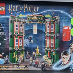 LEGO 76403 - Harry Potter The Ministry of Magic  Modular Model Building Toy w/ 12 Minifigures - New