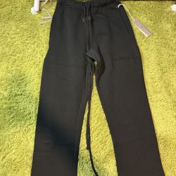 Black essential sweatpants 