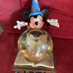 Sorcerer Mickey Snowglobe