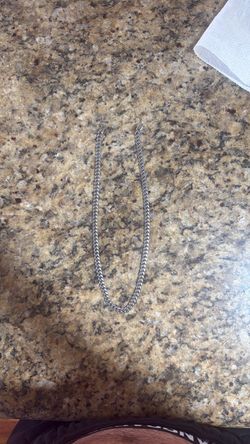 Silver chain (not real silver)