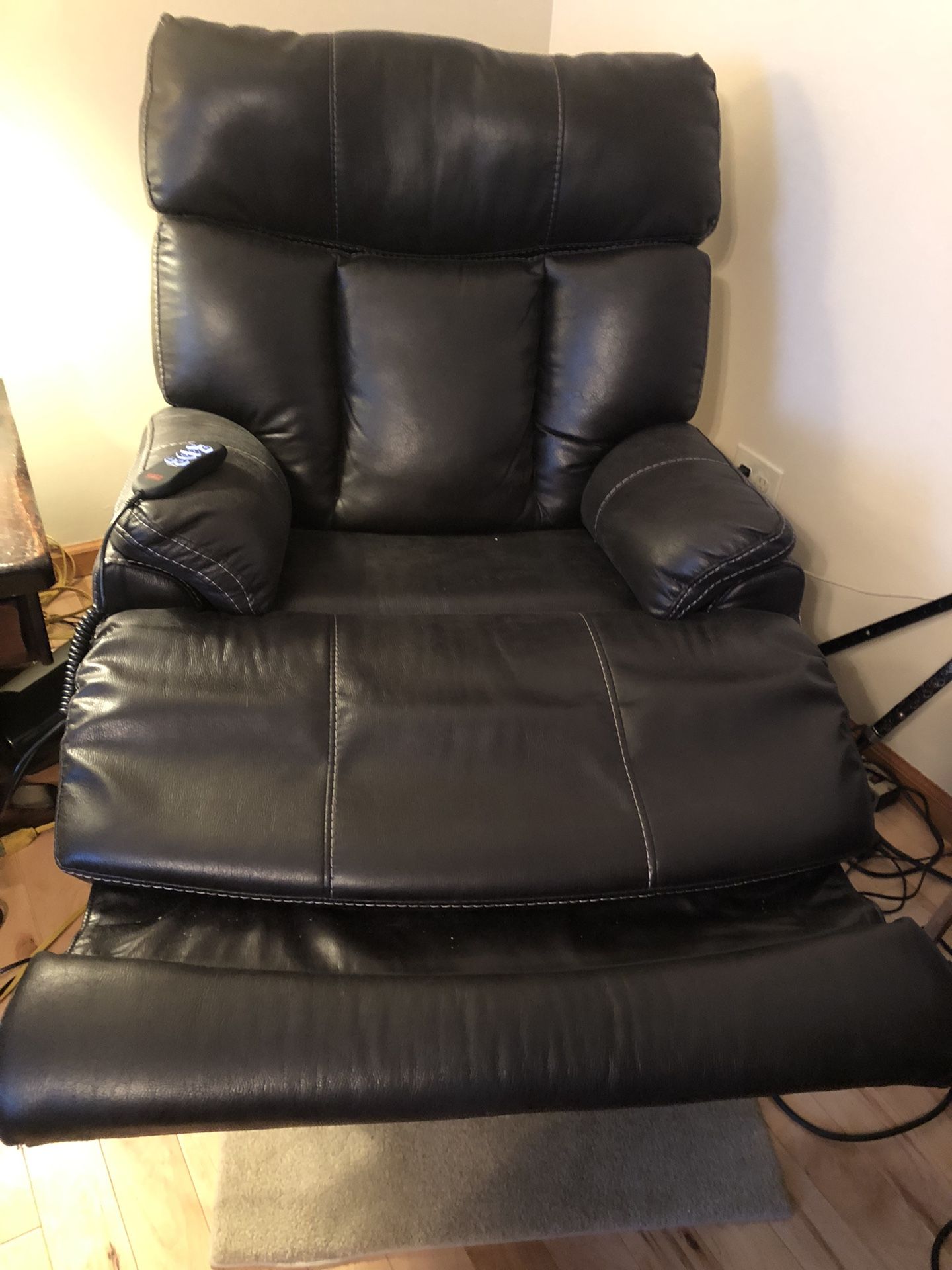 Leather Recliner /lift chair With Remote
