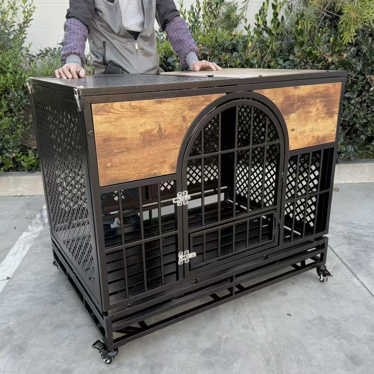 New In Box 42”Lx30”Dx37”H Large Heavy Duty Powder Coated Metal Dog Cage Crate Sturdy Kennel Pet House With Roller Wheels