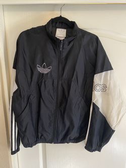 Adidas Vintage Men’s D6 F180 Lightweight Windbreaker Jacket (M)