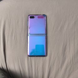 Galaxy Flip 1st Gen Rare Used