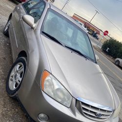 2005 Kia Spectra 