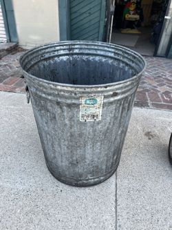 Noll Vintage 20 Gallon Trash Can Galvanized Steel
