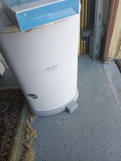 Akord Adult/ Child Diaper Disposal System 