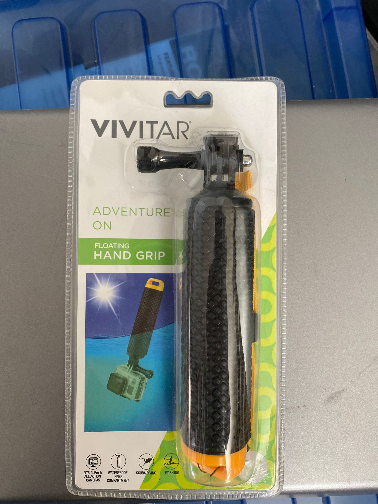 Floating hand grip for GoPro & all action cameras