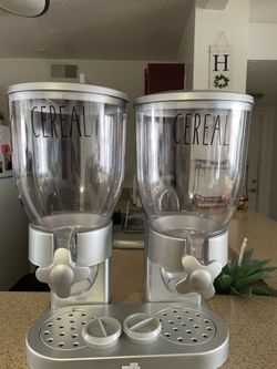 Double Cereal/Snack dispenser