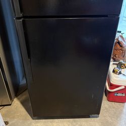 GE Refrigerator 