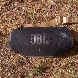 JBL xTreme 4