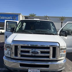 2012 Ford E350 SD