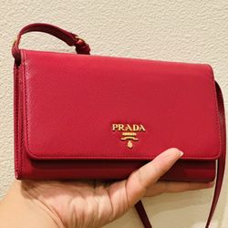 Authentic Prada Wallet On Chain