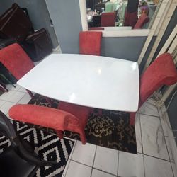 Dinner Room Table With 4 Chairs-delivery Available 