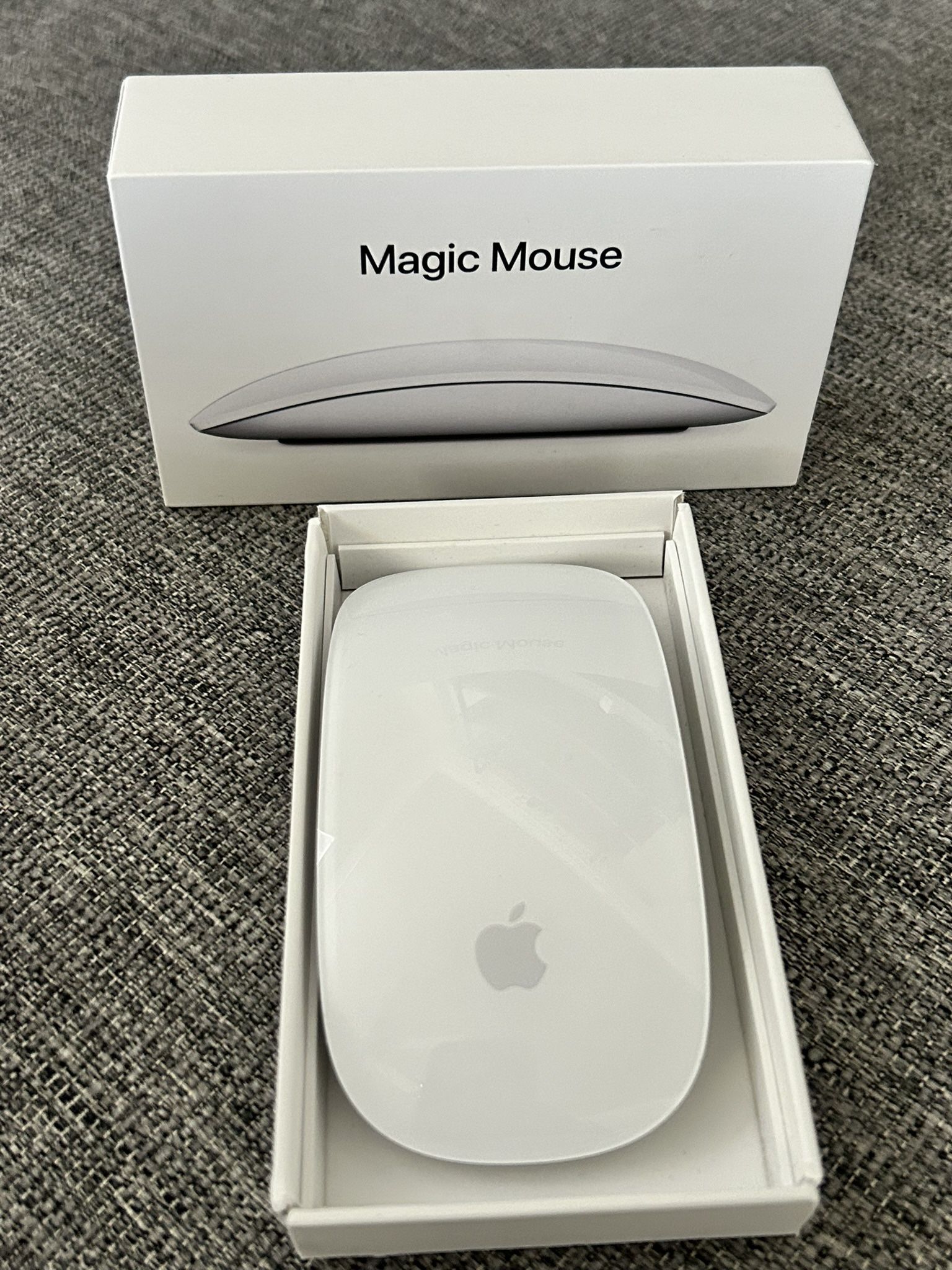 Apple Mouse 2 , Like New!! $60 Firm!! 