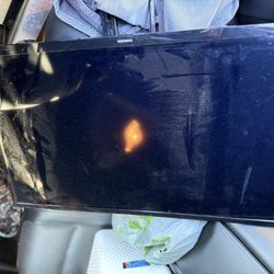 32”  Samsung Smart Tv