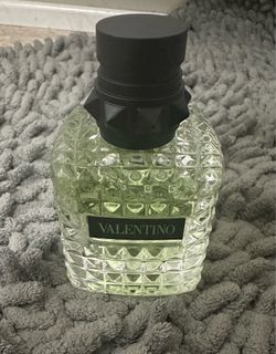 Valentino Donna Born in Roma Green Stravaganza Valentino 1fl oz