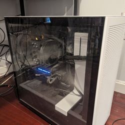 Gaming Computer/ AMD Ryzen 7 5800x 32 GB Ram