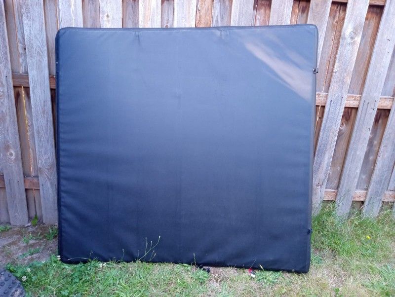 Toyota Tacoma Rear Bed Cover
