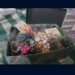 8lbs Of Thrifted Costume Jewelry