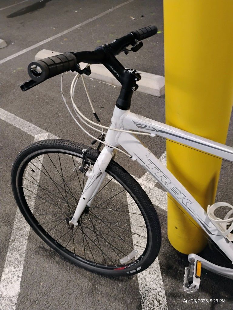 TREK BIKE