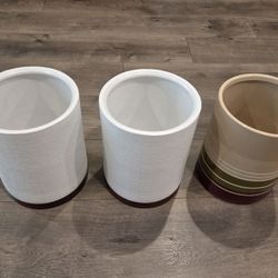 Free 3 1-gallon Trash Cans