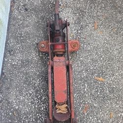 Heavy Lifting Floor Jack