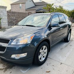 2011 Chevrolet Traverse LT W/1LT
