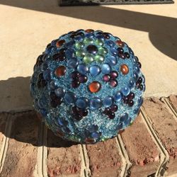 Gazing garden ball
