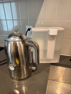 Philips Water Filter Pitcher and Haden Electric Kettle