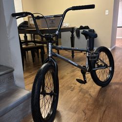  Surrosa & SALVARDOR BMX