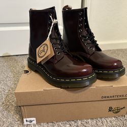 Dr Martens Cherry red
