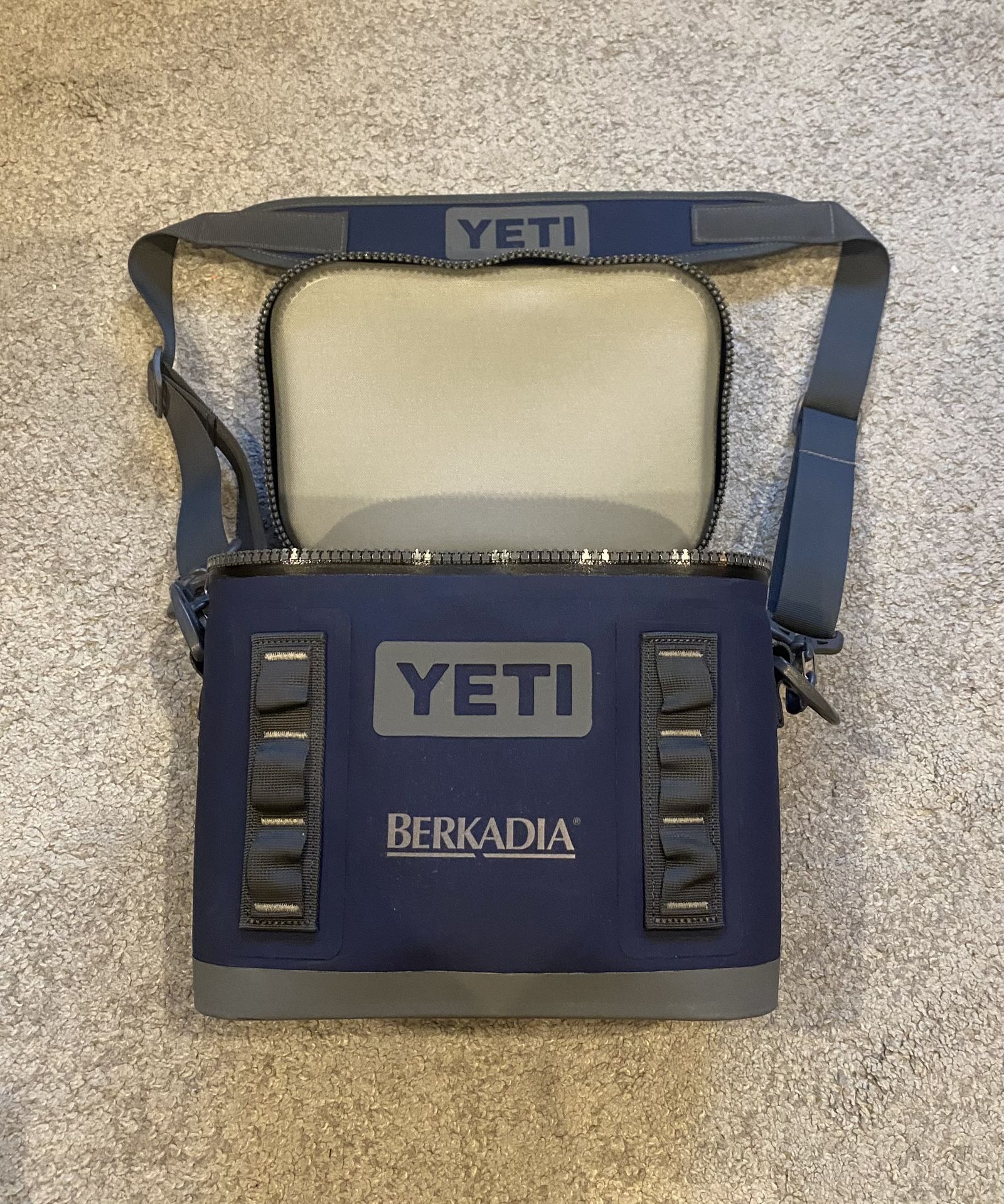 Yeti Hopper Flip 8 Soft Cooler