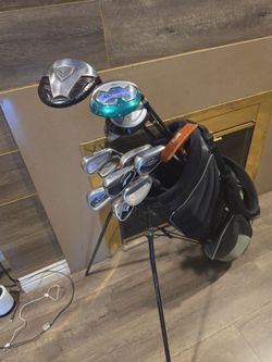 MEN'S COMPLETE GOLF CLUBS SET WITH CALLAWAY GOLF STAND BAG (13 CLUBS)GREAT CONDITION, RIGHT HANDED