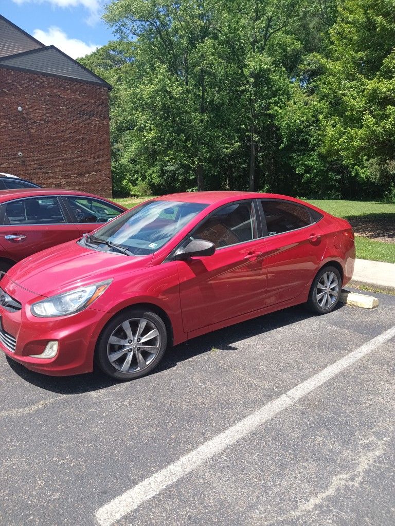 2012 Hyundai Accent